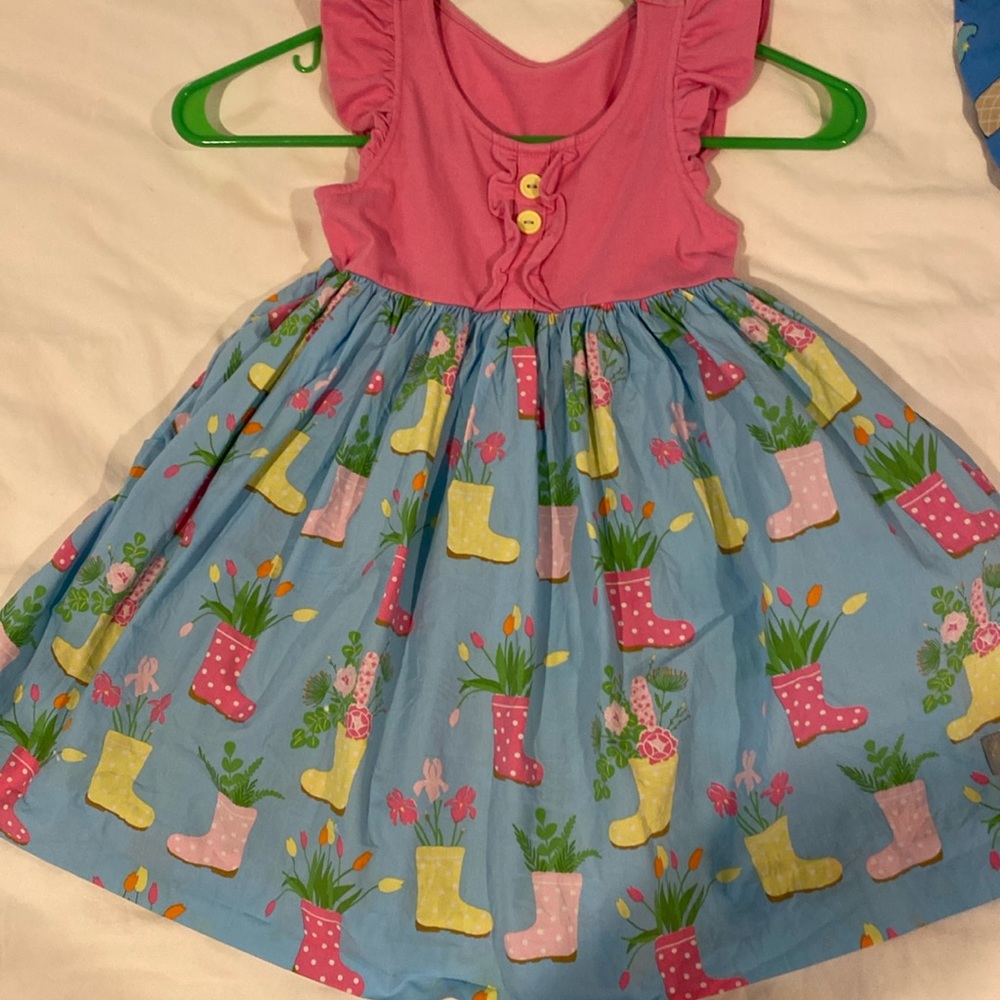 Eleanor Rose spring flowers and rain boots 5-6